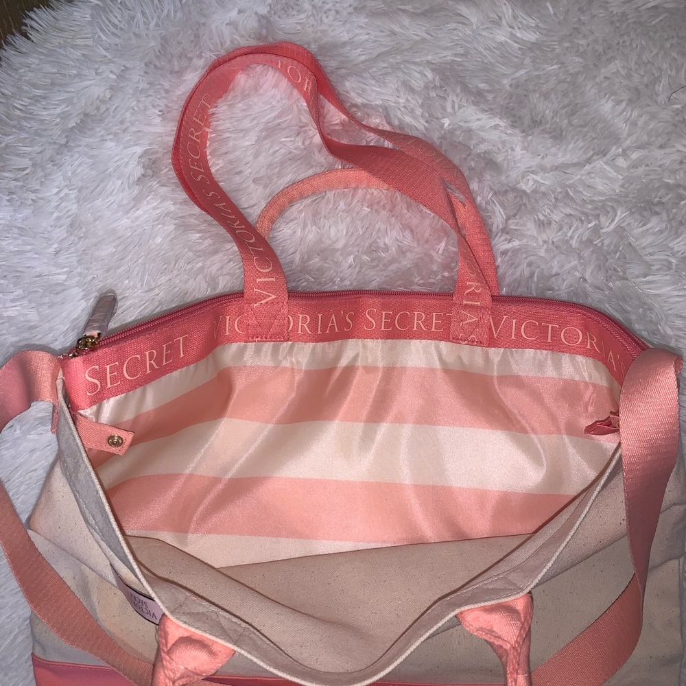 Victoria’s Secret - Picture 6 of 8